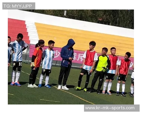 郑州足球班火热招生中，培养未来足球明星，快来加入我们一起追逐梦想